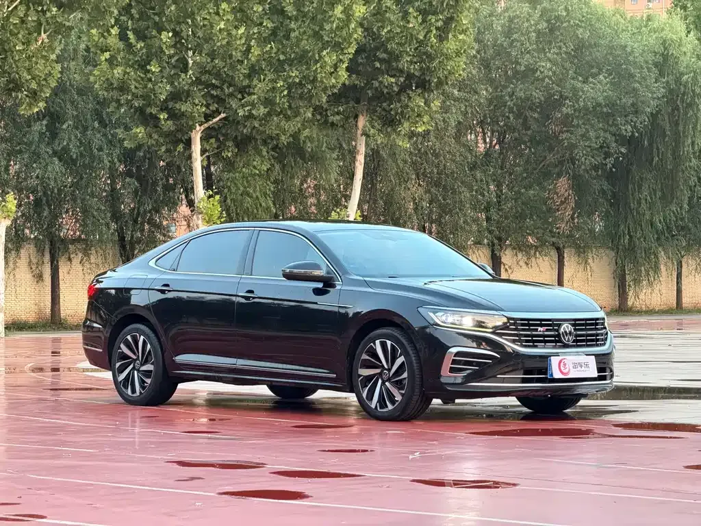 Volkswagen Passat — фото 10