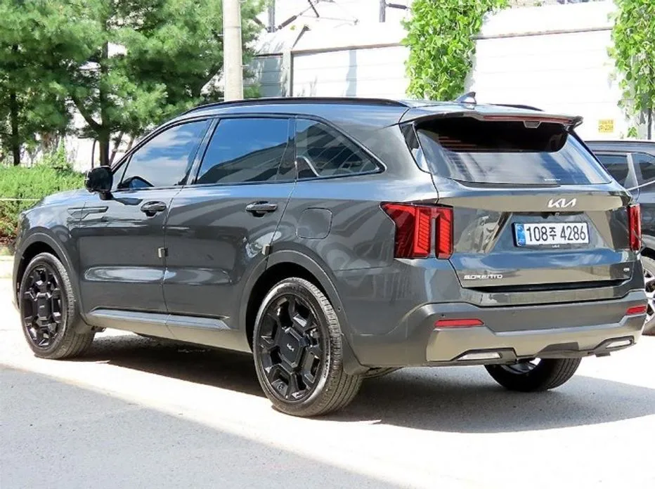 Kia Sorento — фото 4