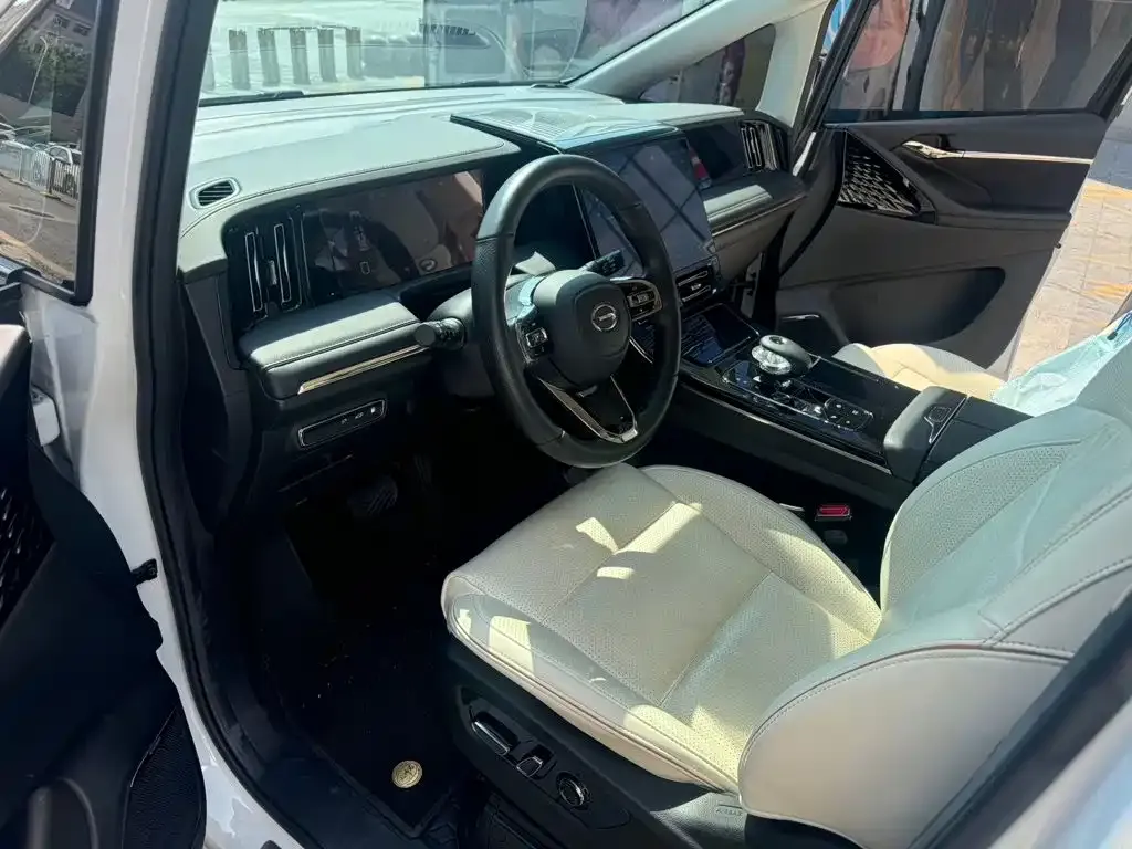 GAC Motor Trumpchi E9 — фото 9