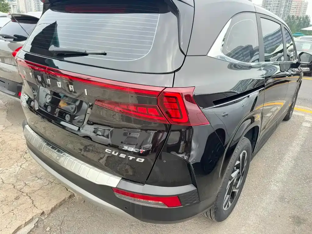 Hyundai Custo — фото 6