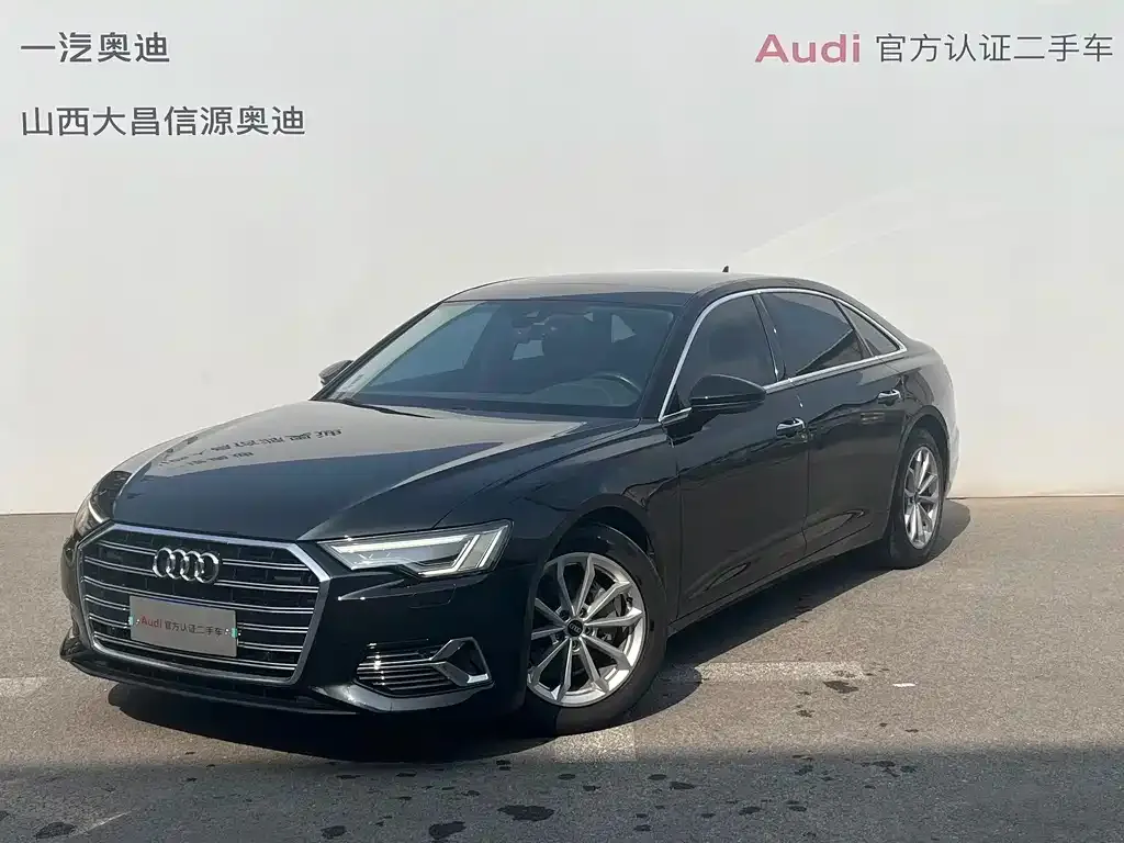 Audi A6L — фото 1