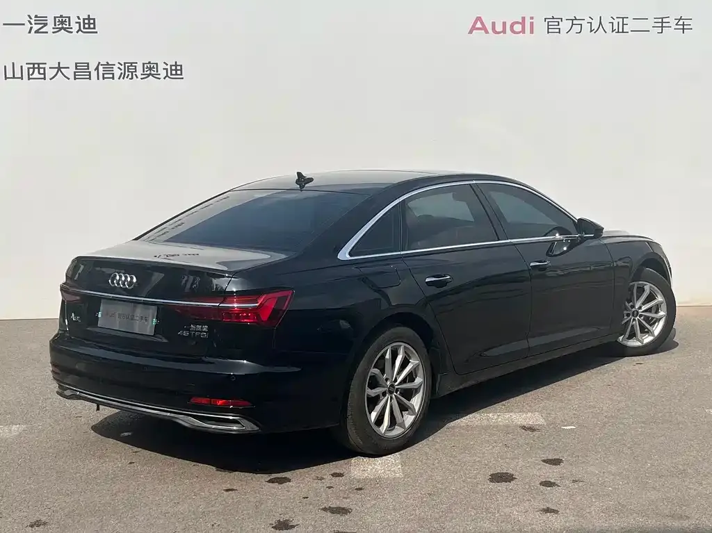 Audi A6L — фото 6