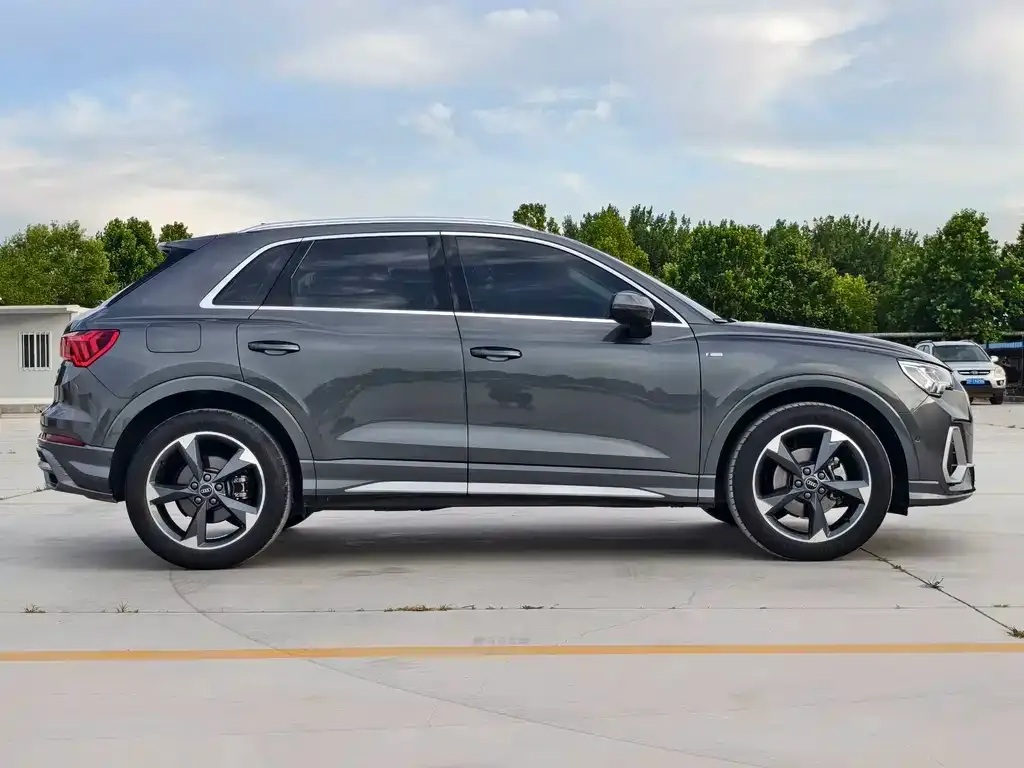 Audi Q3 — фото 5