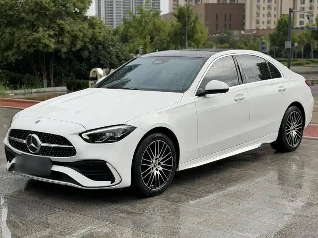 Mercedes-Benz C-Class — фото 1
