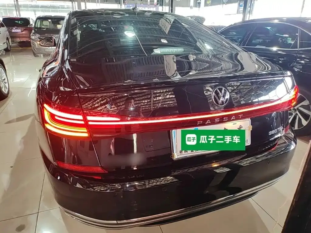 Volkswagen Passat — фото 5