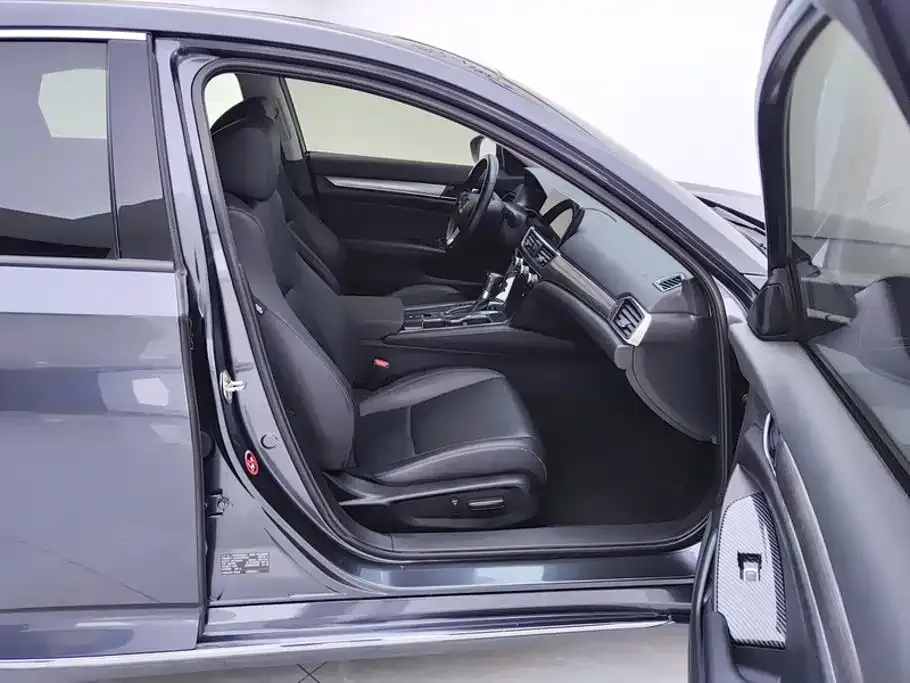 Honda Accord — фото 4