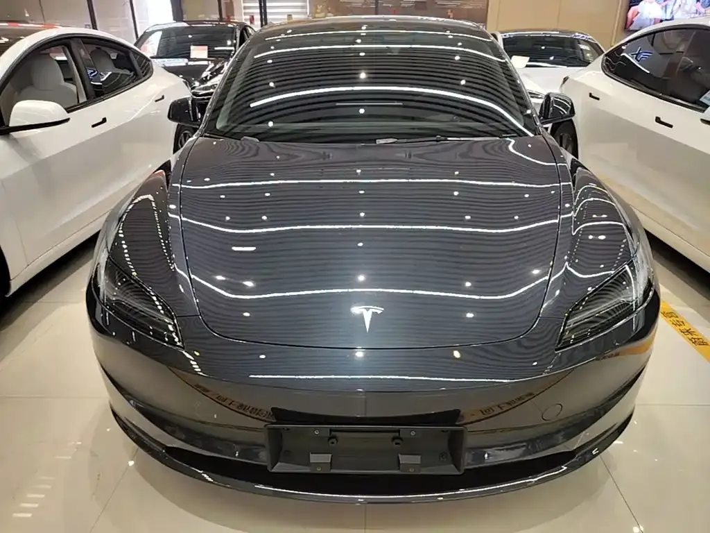 Tesla Model 3 — фото 3