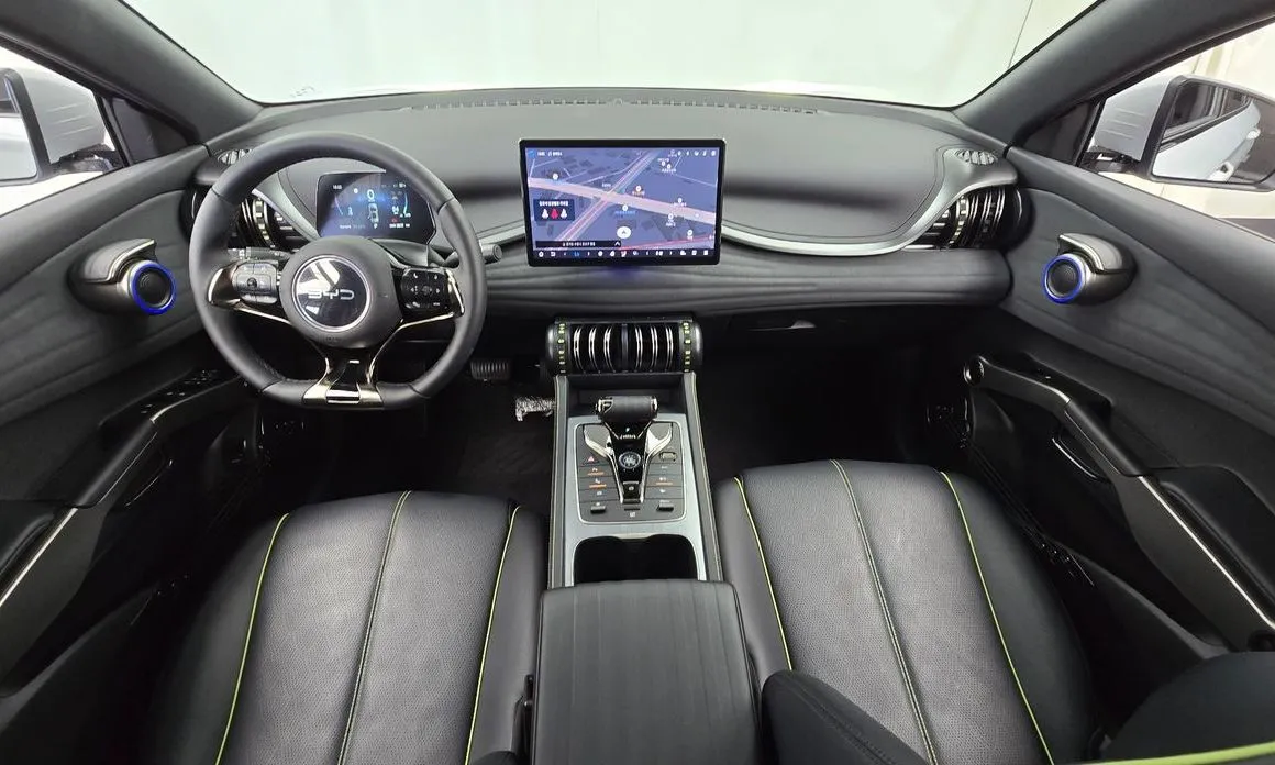 BYD Atto 3 — фото 10