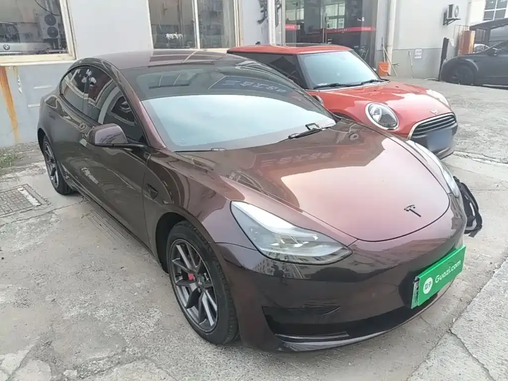 Tesla Model 3 — фото 6