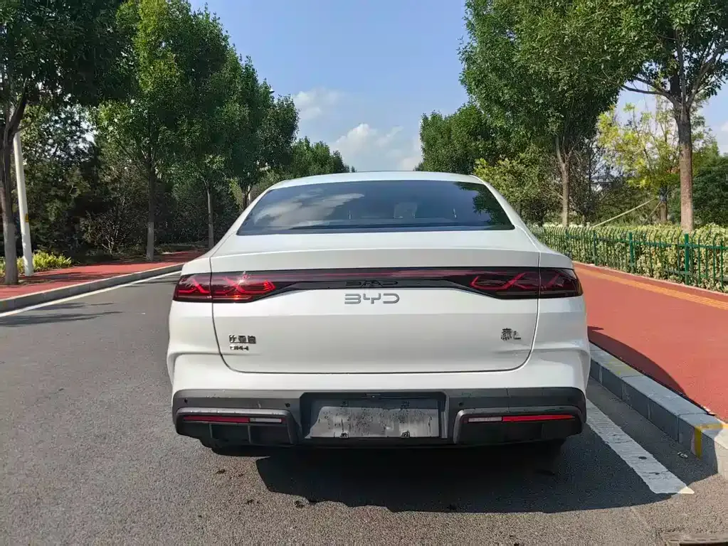 BYD Qin L — фото 3