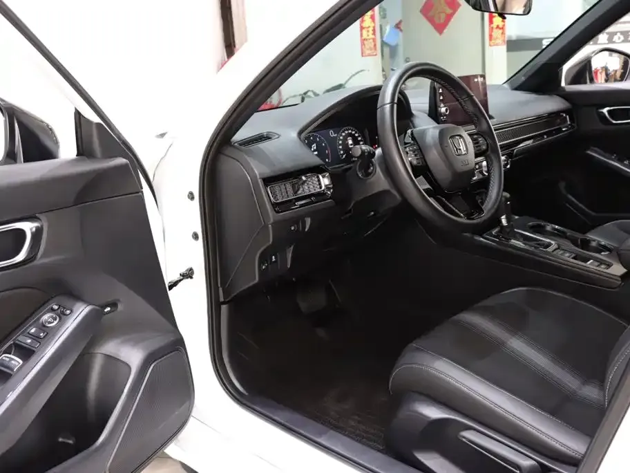 Honda Civic — фото 10