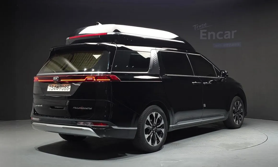Kia Carnival — фото 4