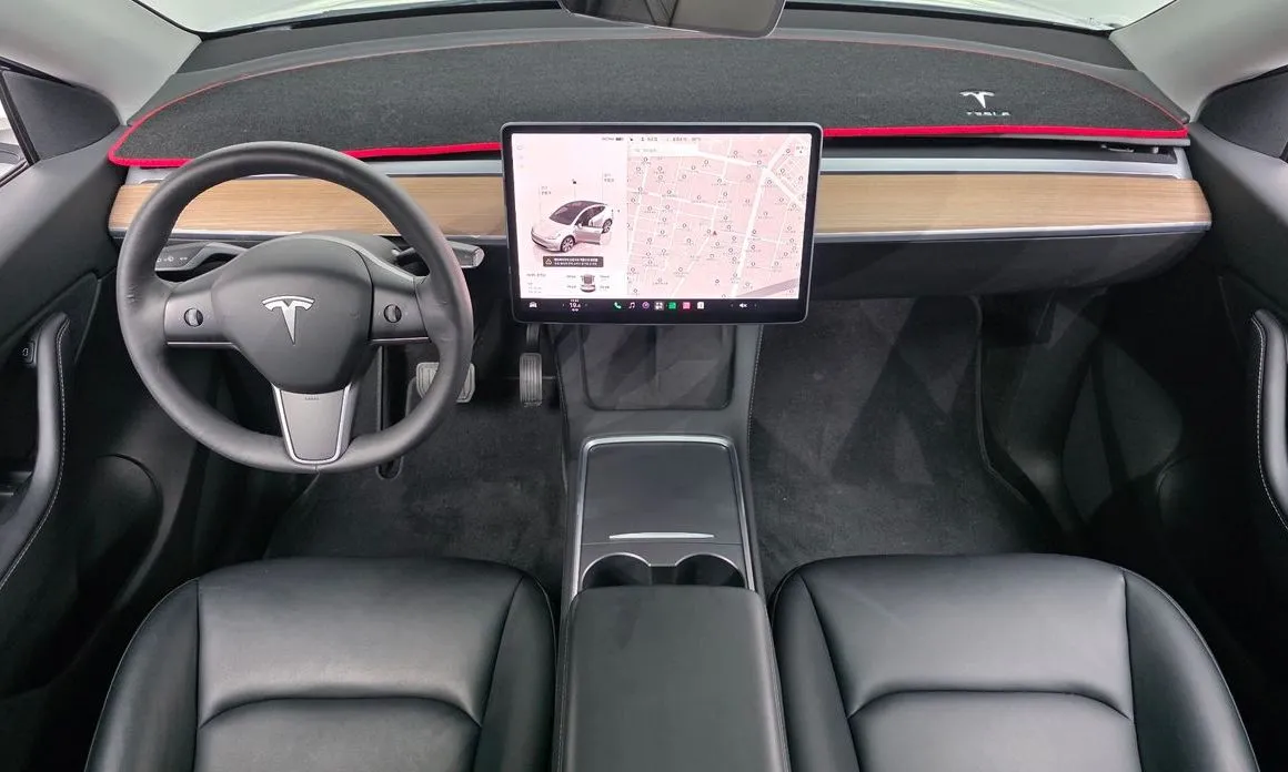 Tesla Model Y — фото 7