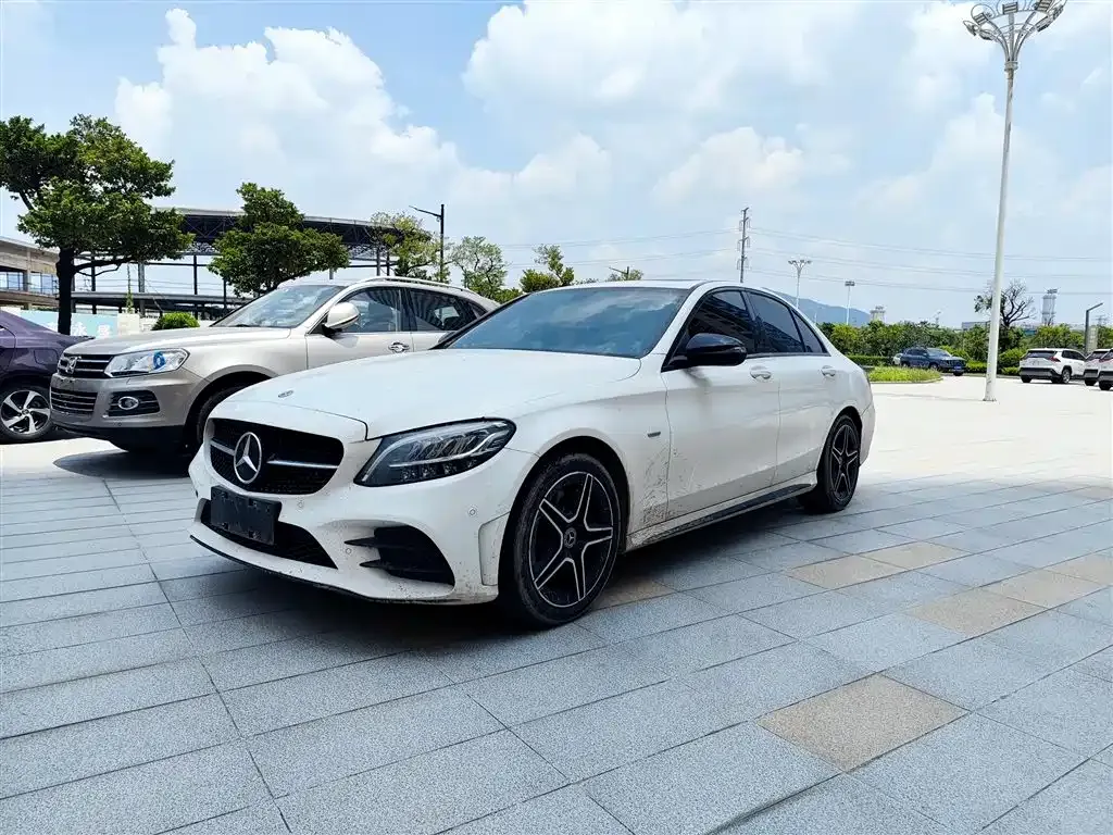 Mercedes-Benz C-Class — фото 1