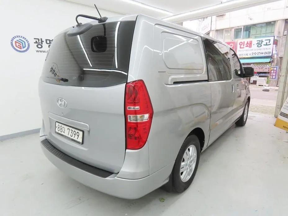 Hyundai Starex — фото 8