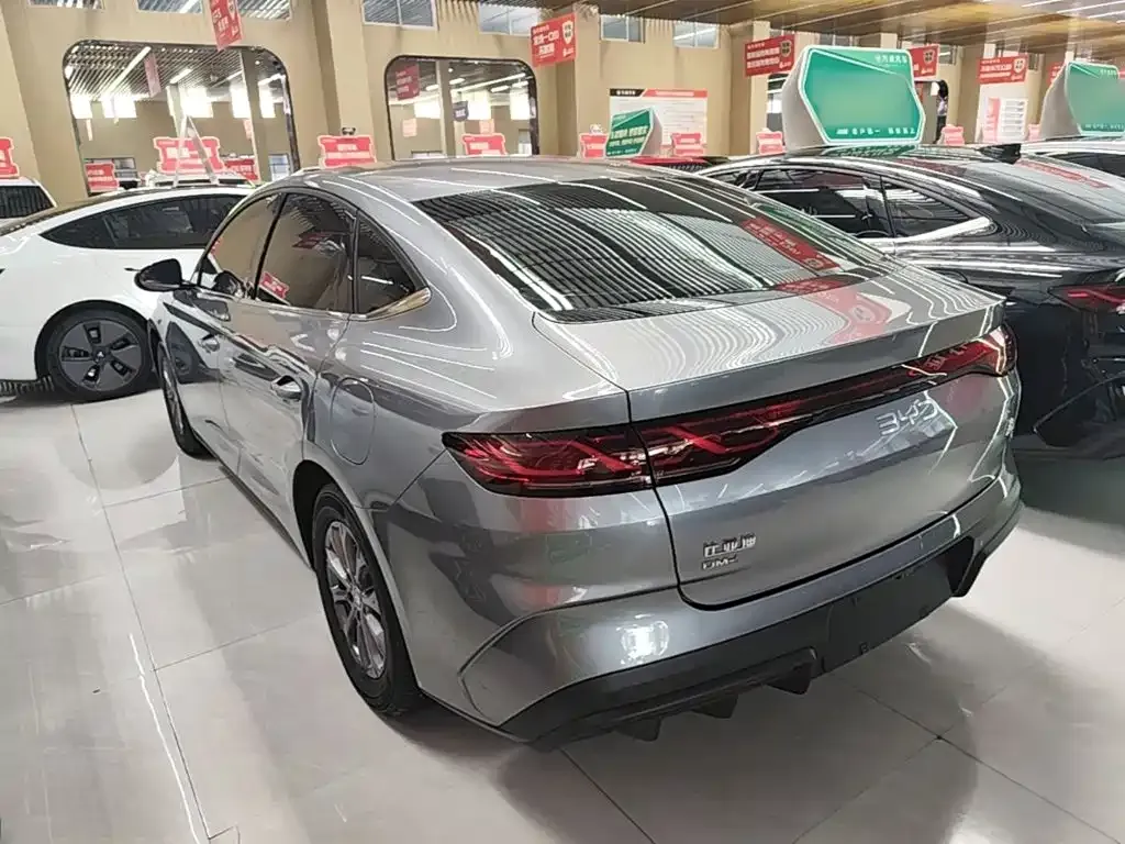 BYD Qin L — фото 5