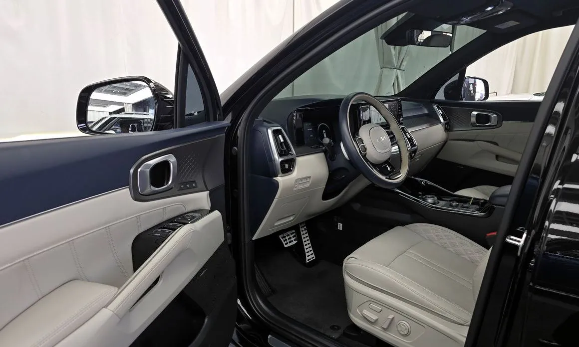 Kia Sorento — фото 10