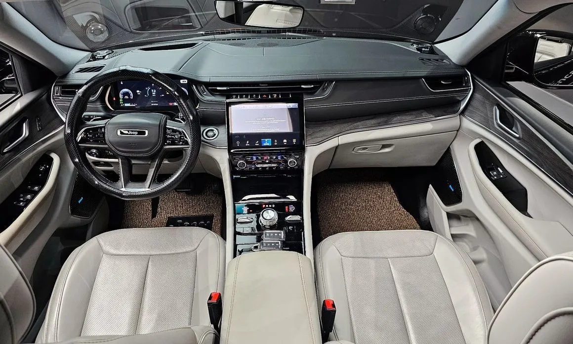 Jeep Cherokee — фото 4