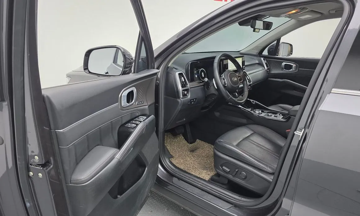 Kia Sorento — фото 10