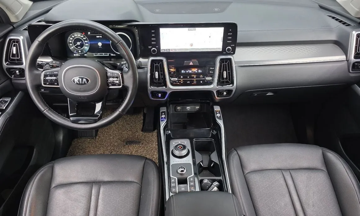 Kia Sorento — фото 9