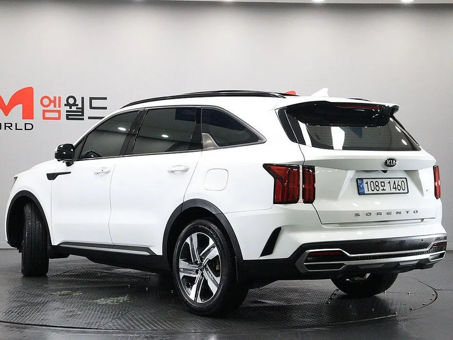 Kia Sorento — фото 9