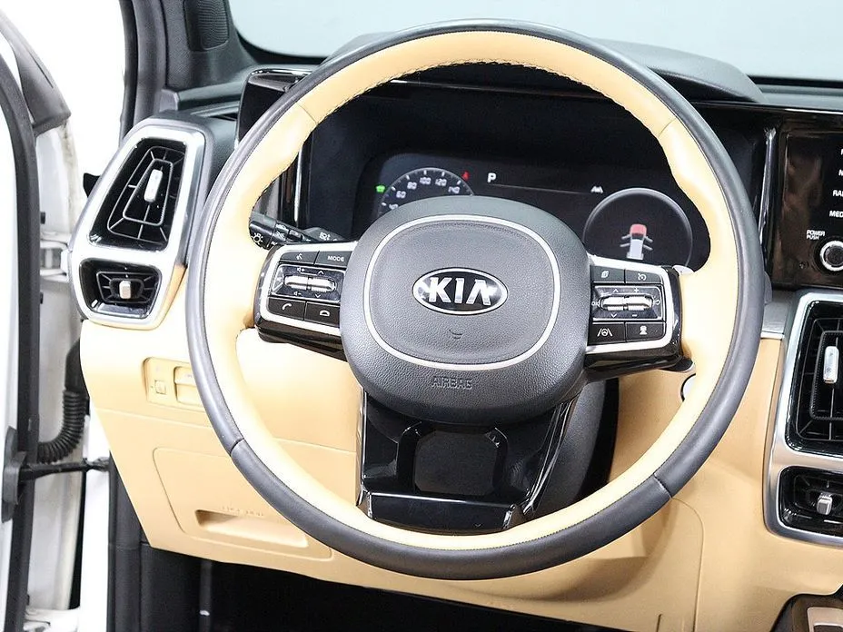 Kia Sorento — фото 8