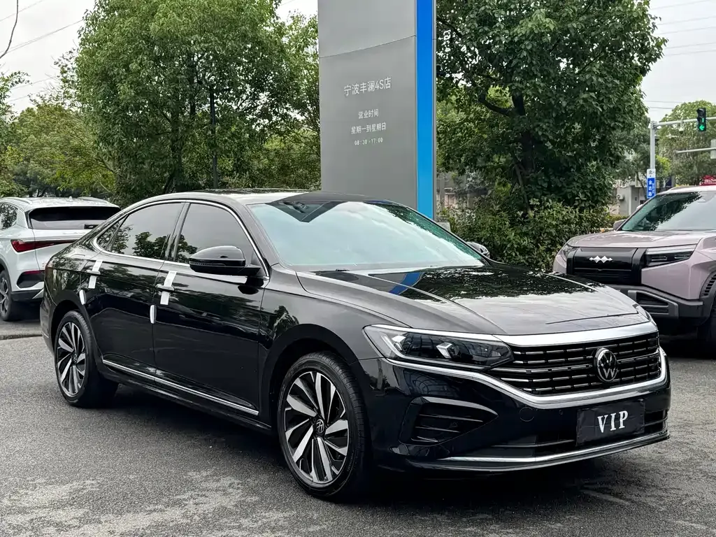 Volkswagen Passat — фото 7
