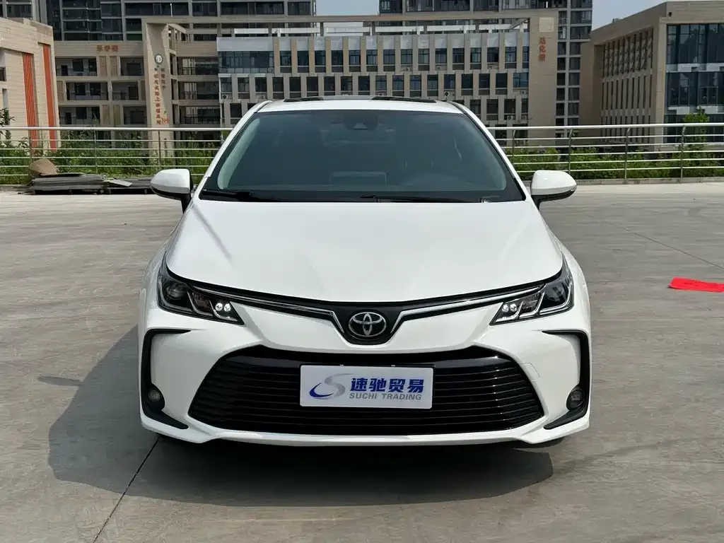 Toyota Corolla — фото 2