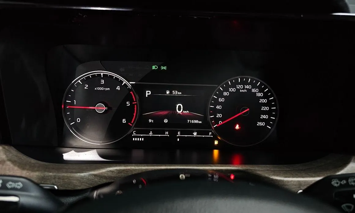 Kia Sorento — фото 4