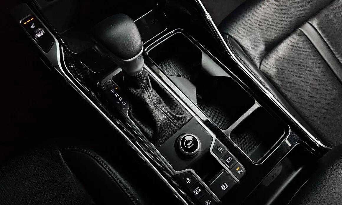 Kia Sorento — фото 9