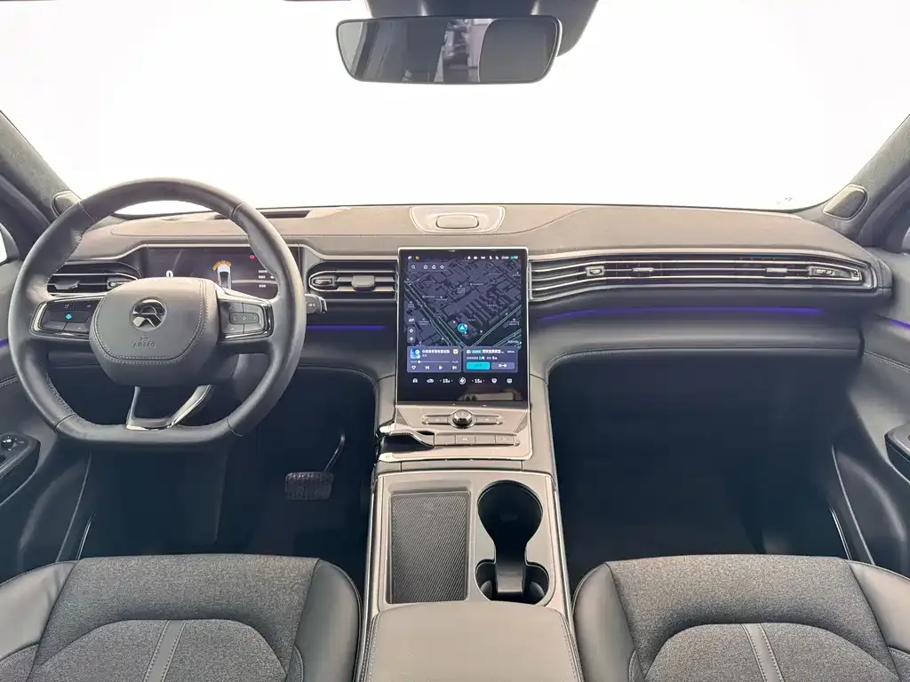 NIO EC6 — фото 10