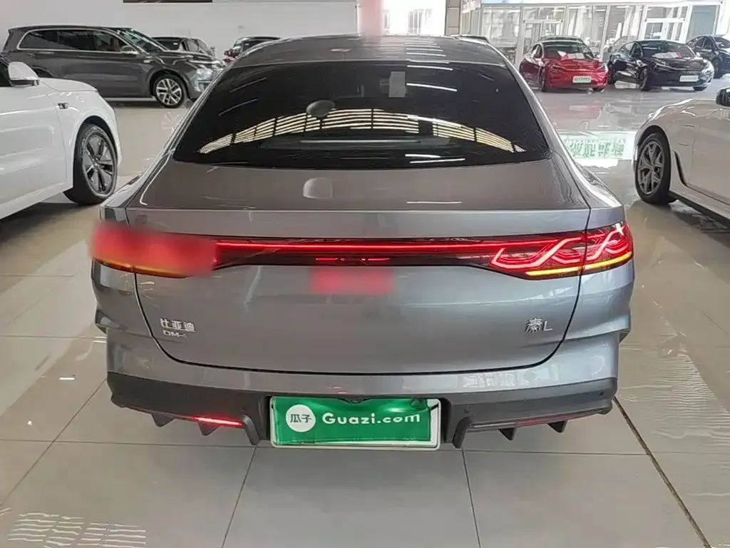 BYD Qin L — фото 8