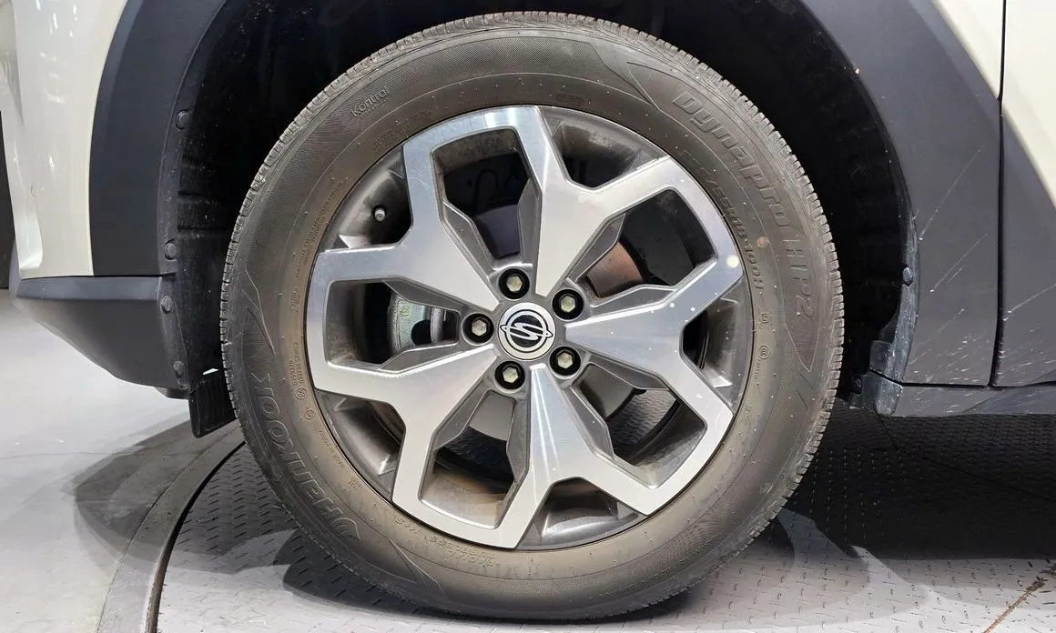 KG Mobility (Ssangyong) Torres — фото 10