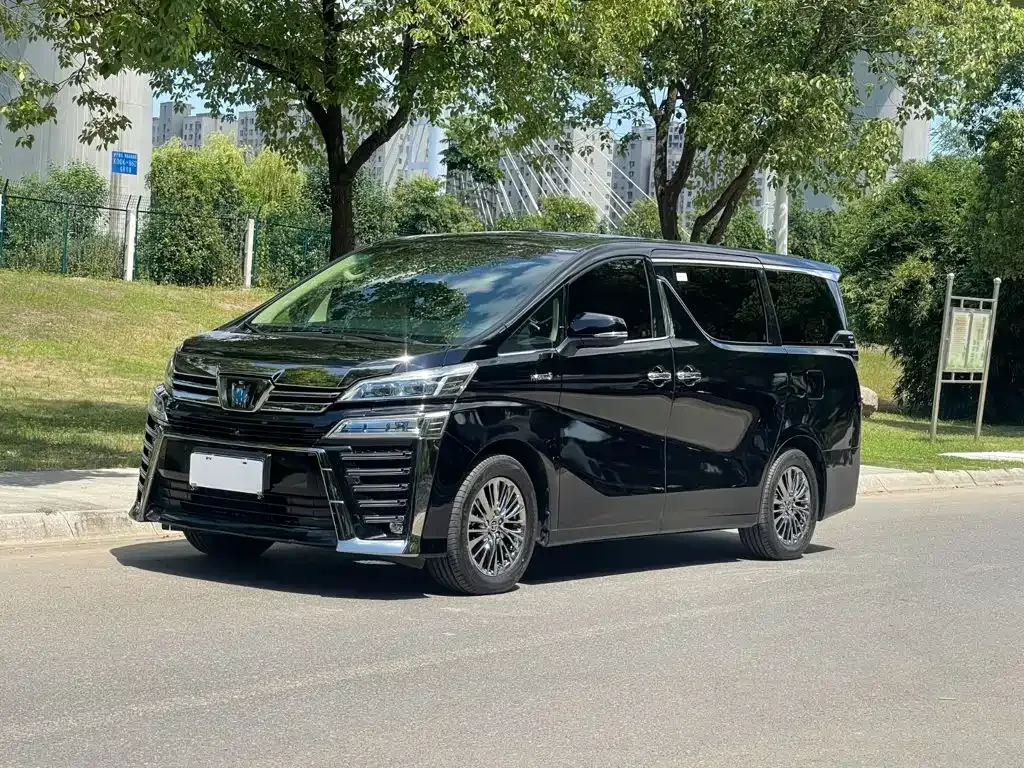 Toyota Vellfire — фото 8