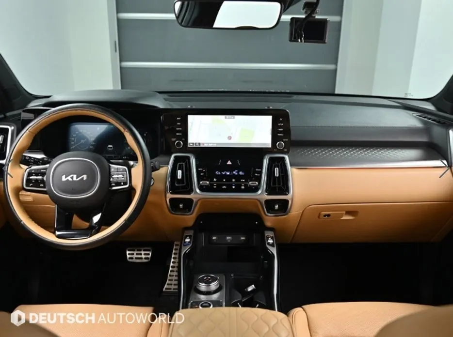 Kia Sorento — фото 7