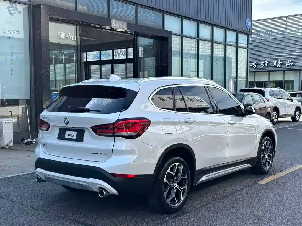 BMW X1 — фото 4