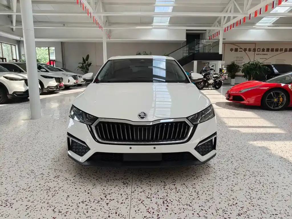Skoda Octavia — фото 10
