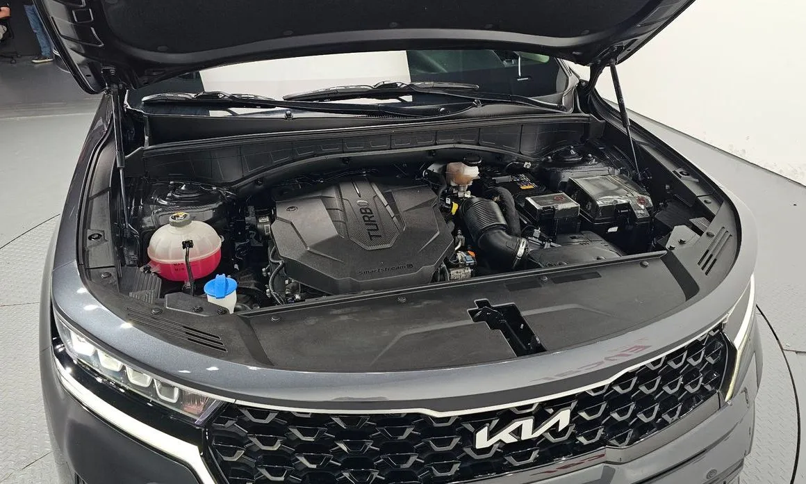 Kia Sorento — фото 7