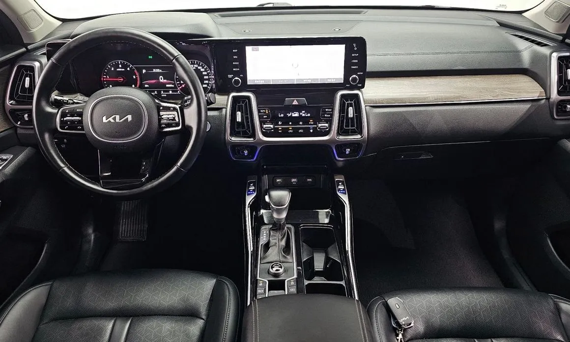 Kia Sorento — фото 8