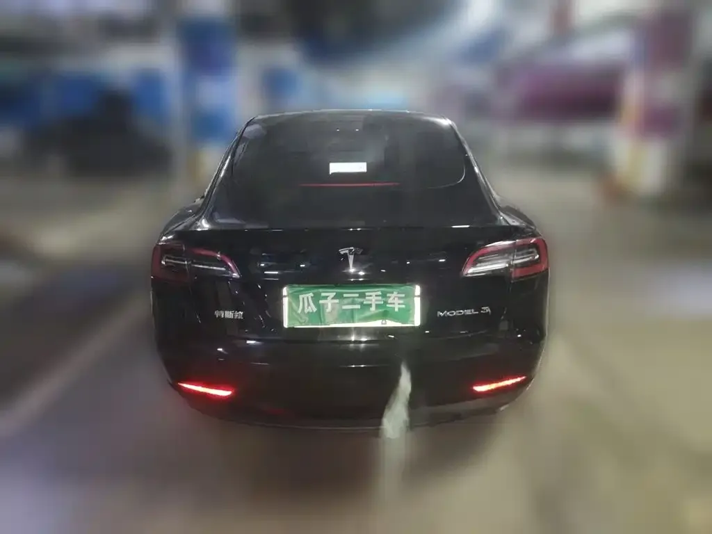 Tesla Model 3 — фото 6