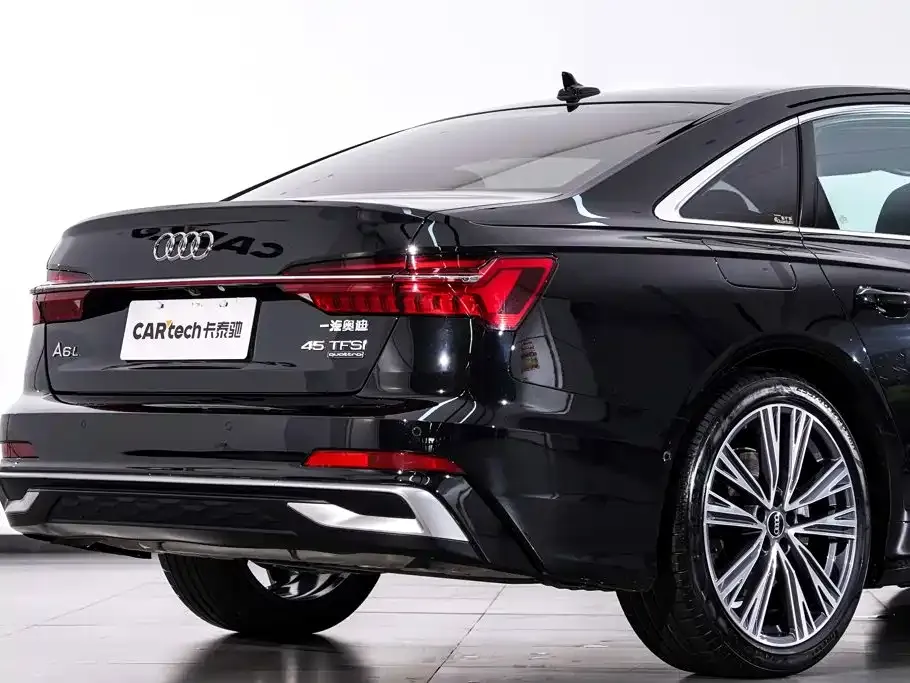 Audi A6L — фото 10