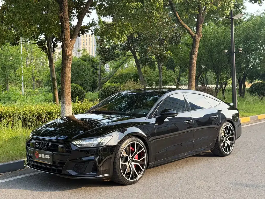 Audi A7 — фото 9
