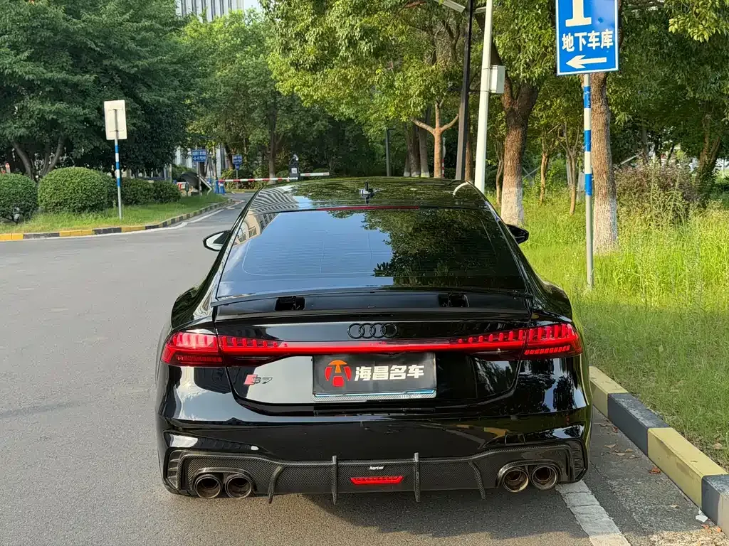Audi A7 — фото 2