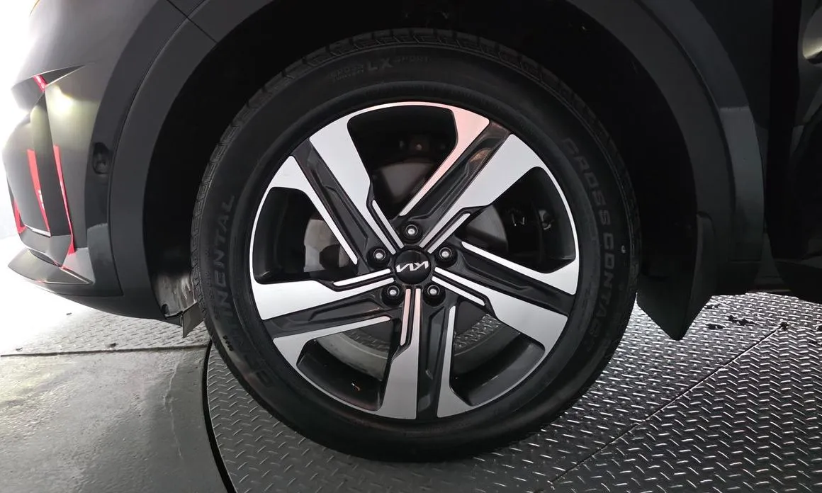 Kia Sorento — фото 9