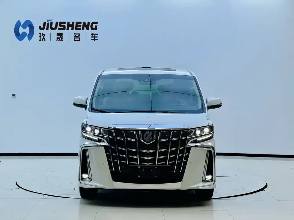 Toyota Alphard — фото 3