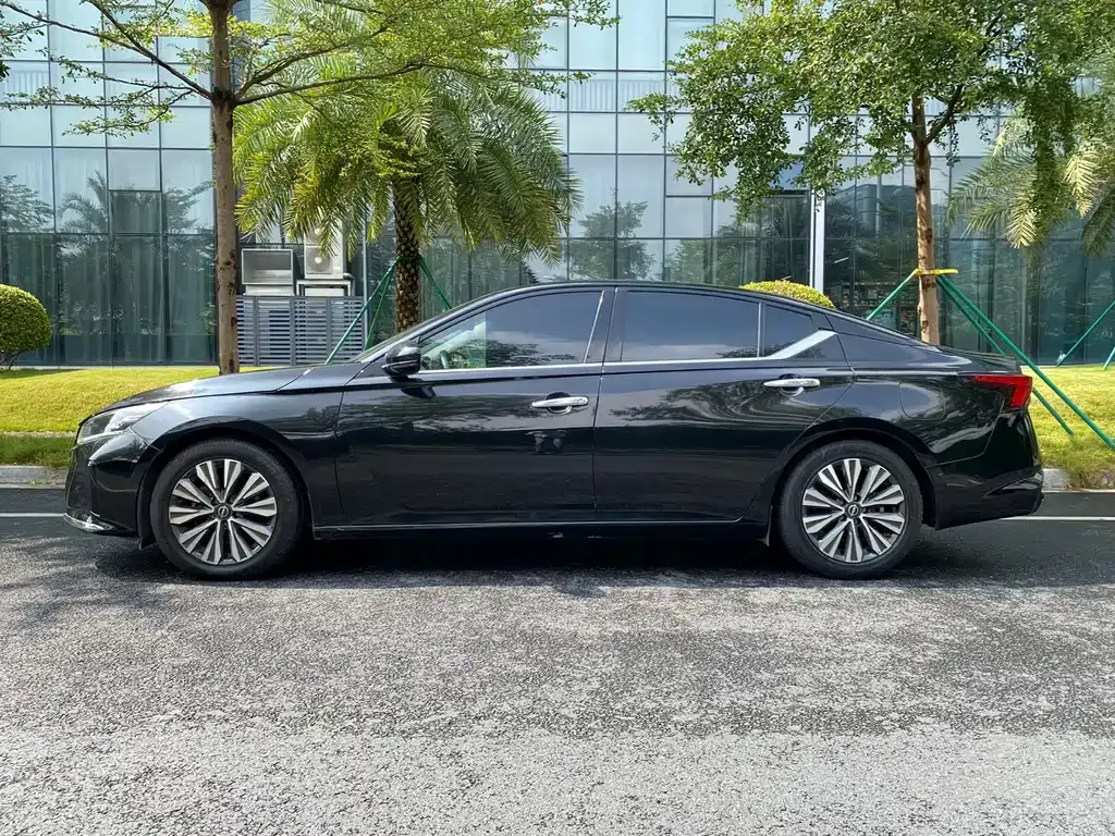 Nissan Teana — фото 10