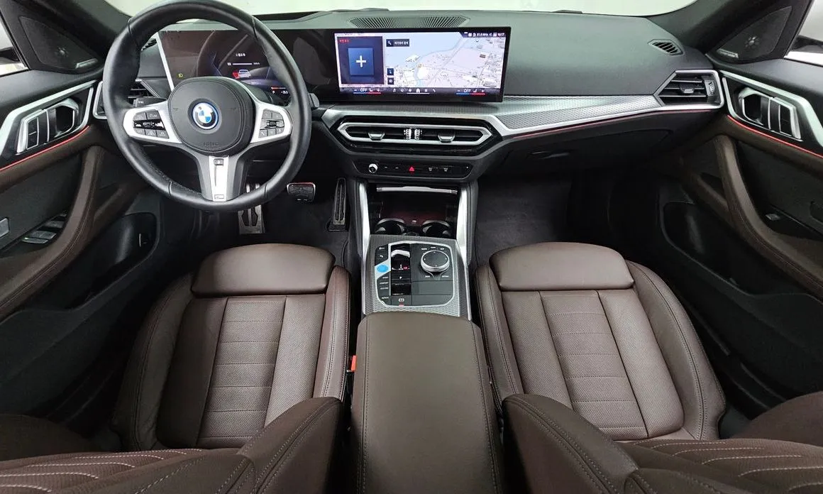 BMW i4 — фото 10