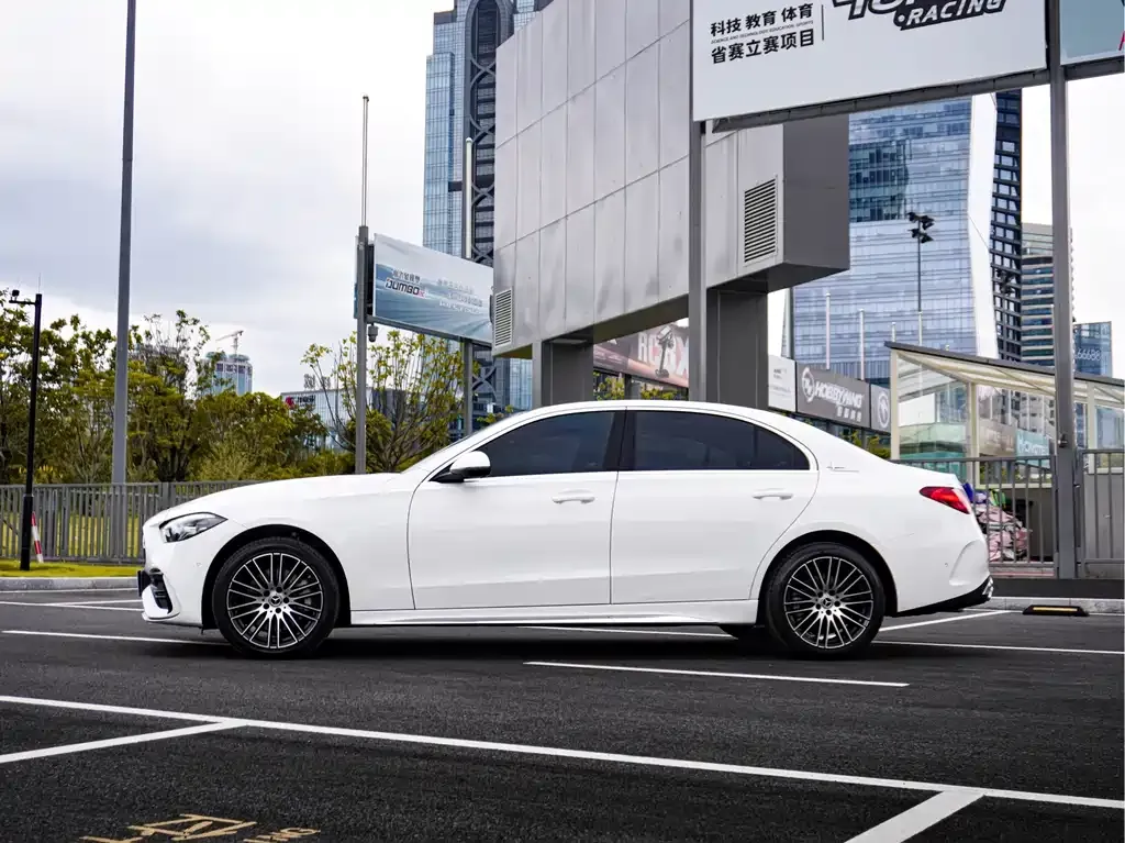 Mercedes-Benz C-Class — фото 9