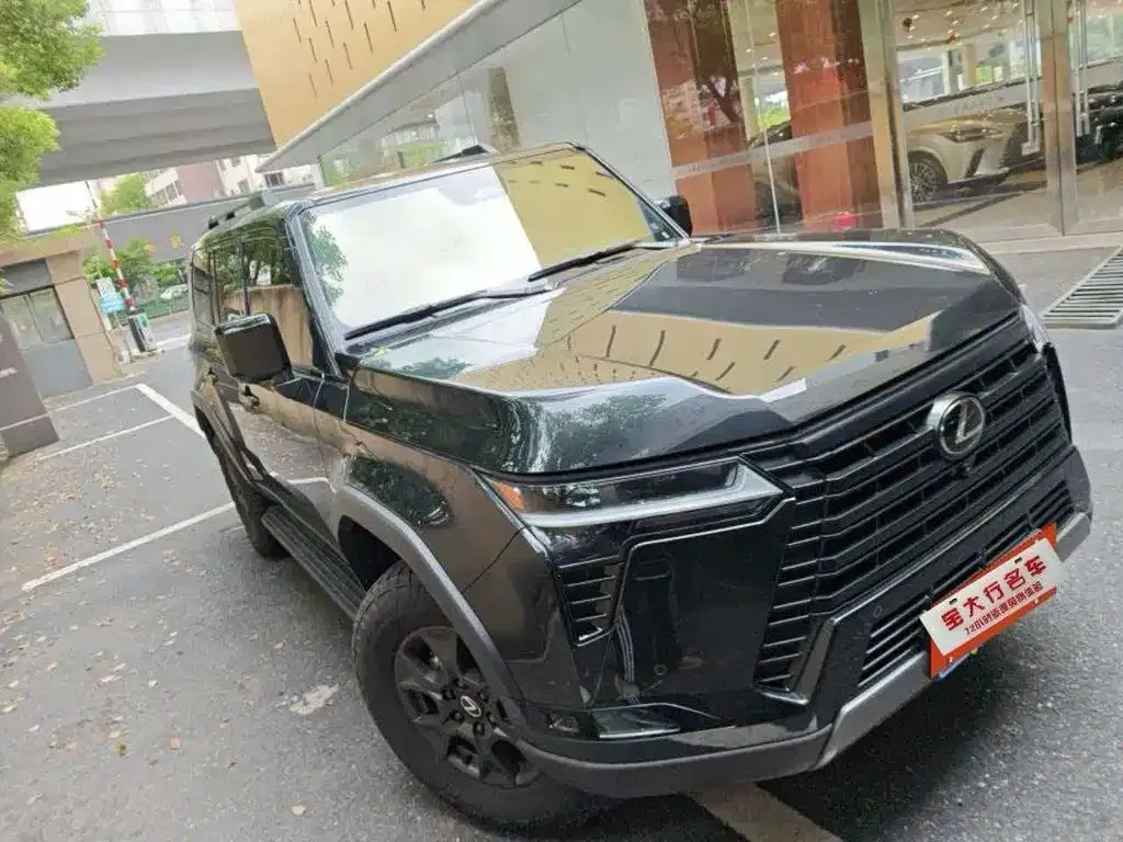 Lexus GX — фото 1