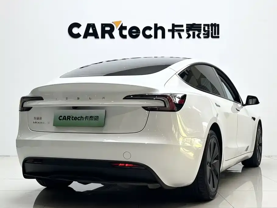 Tesla Model 3 — фото 4